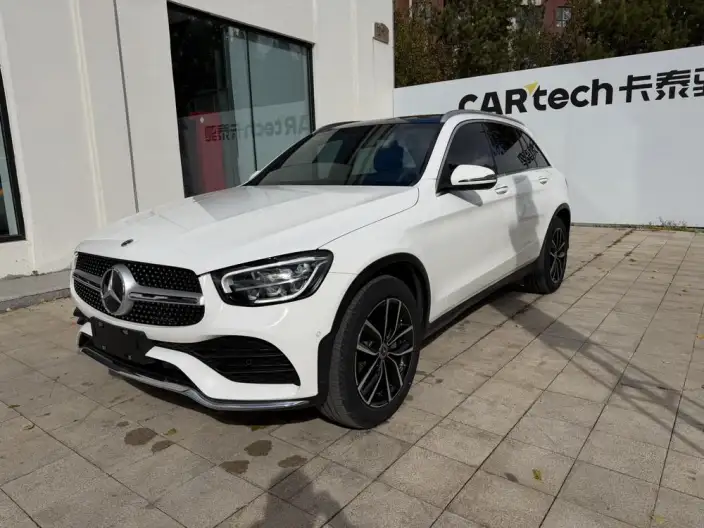 Mercedes-Benz GLC 2022 Model Facelift GLC 260 L 4MATIC Luxury Model – фото 1