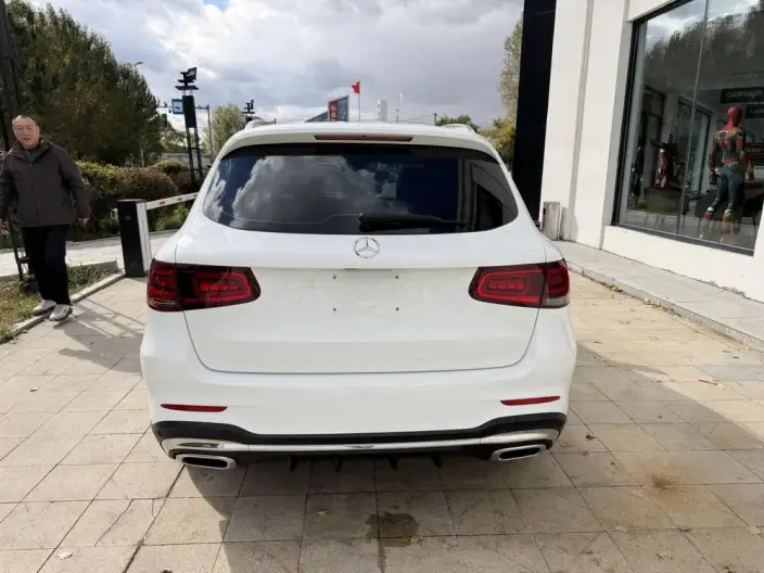 Mercedes-Benz GLC 2022 Model Facelift GLC 260 L 4MATIC Luxury Model – фото 5