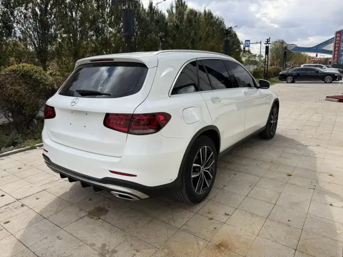 Mercedes-Benz GLC 2022 Model Facelift GLC 260 L 4MATIC Luxury Model – фото 6
