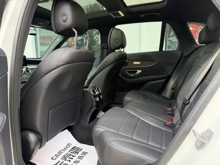 Mercedes-Benz GLC 2022 Model Facelift GLC 260 L 4MATIC Luxury Model – фото 10