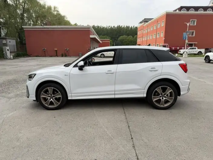 AUDI Q2L 2022 Model 35 TFSI Fashion Dynamic Model – фото 4