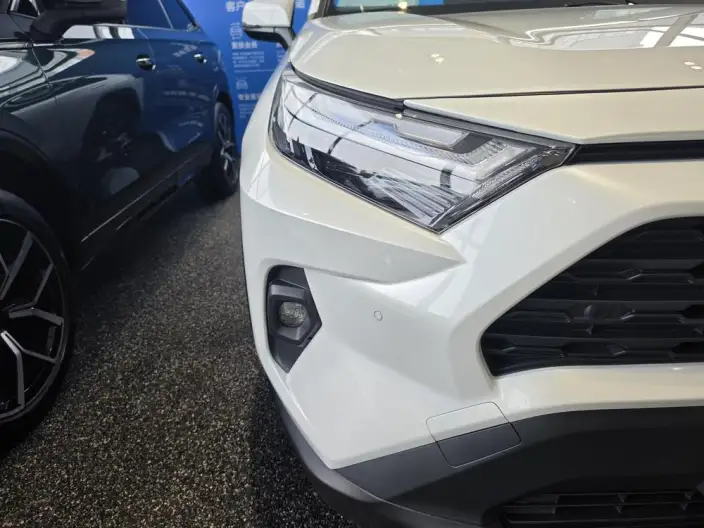 Toyota RAV4 2023 Model Intelligent Hybrid 2.5L E-CVT 2WD Elite Edition – фото 7