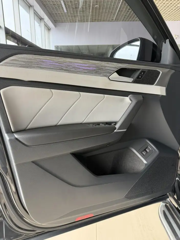 Volkswagen Tayron 2023 Model 380TSI 4WD R-Line High Power Edition – фото 7