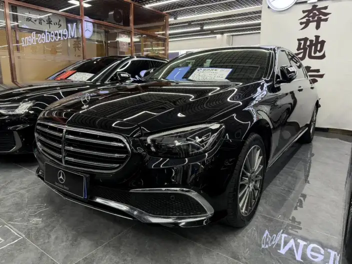Mercedes-Benz E-Class 2022 Model Facelift E 260 L sedan – фото 1