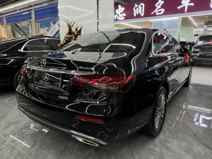 Mercedes-Benz E-Class 2022 Model Facelift E 260 L sedan – фото 6