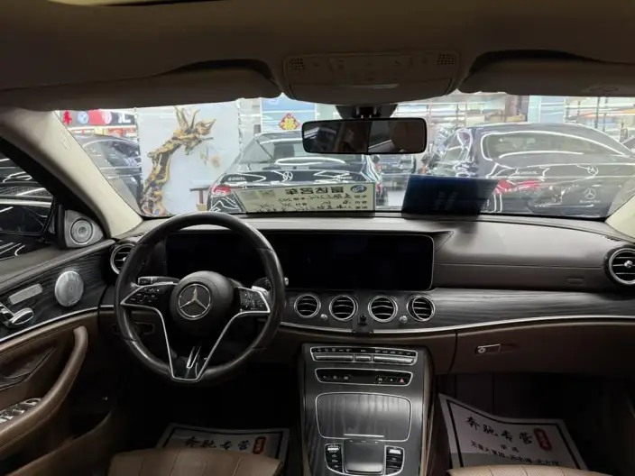 Mercedes-Benz E-Class 2022 Model Facelift E 260 L sedan – фото 7