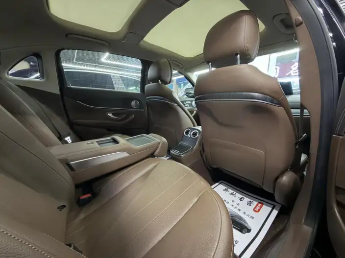 Mercedes-Benz E-Class 2022 Model Facelift E 260 L sedan – фото 9