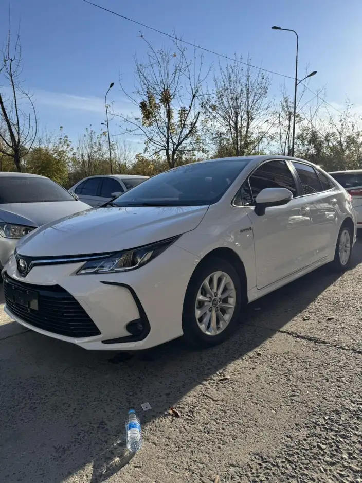 Toyota Corolla 2021 Model Hybrid 1.8L E-CVT Elite Edition – фото 1