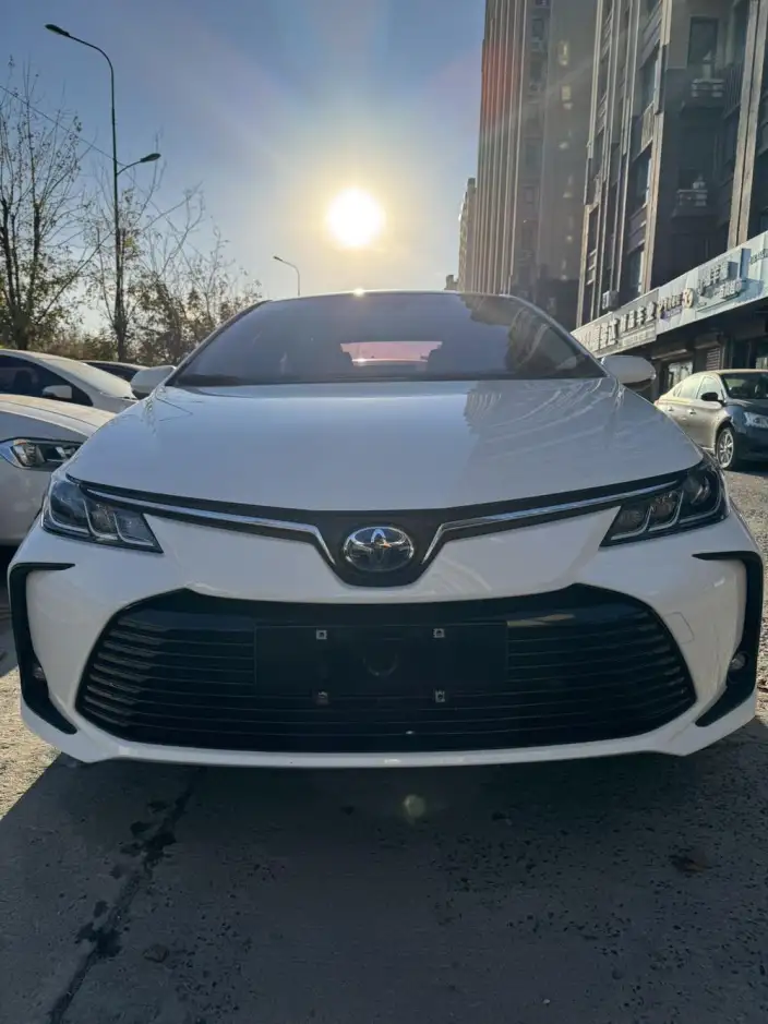 Toyota Corolla 2021 Model Hybrid 1.8L E-CVT Elite Edition – фото 2