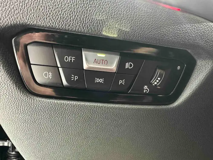 BMW 3 Series 2023 Model 320Li M Sports Set – фото 9