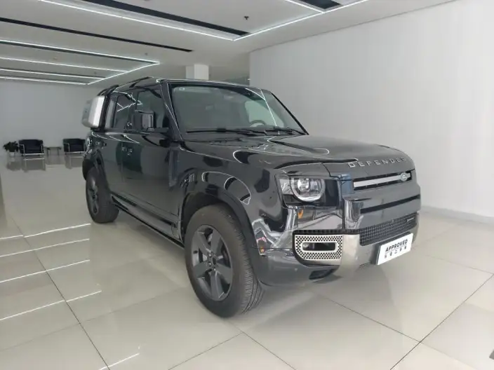 Land Rover Defender 2023 Model 110 3.0T P400 X-Dynamic HSE