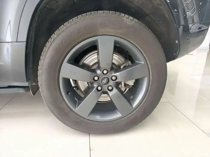 Land Rover Defender 2023 Model 110 3.0T P400 X-Dynamic HSE – фото 7