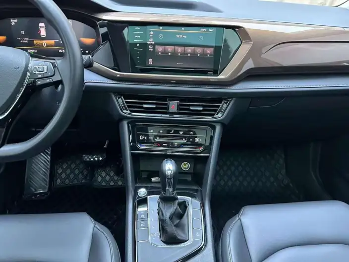 Volkswagen Tharu 2022 Model 280TSI 2WD Deluxe Edition – фото 8