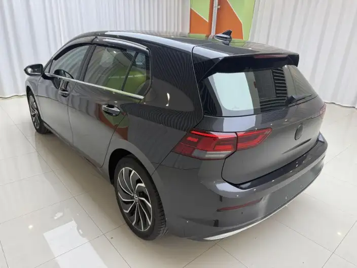 Volkswagen Golf 2021 Model 280TSI DSG Pro – фото 4