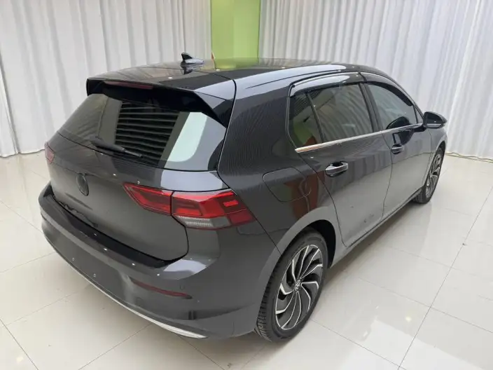 Volkswagen Golf 2021 Model 280TSI DSG Pro – фото 6