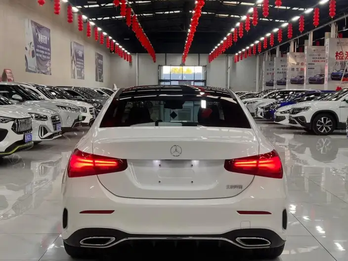 Mercedes-Benz A-class 2023 Model A 180 L – фото 5
