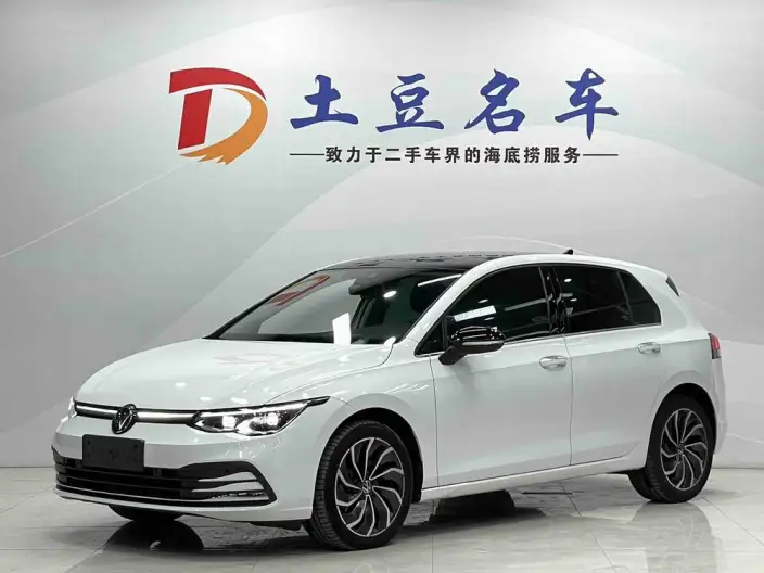 Volkswagen Golf 2023 Model 280TSI DSG Pro 20th Anniversary Memorial – фото 1