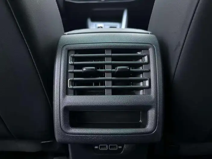 Volkswagen Golf 2021 Model 280TSI DSG Pro – фото 10