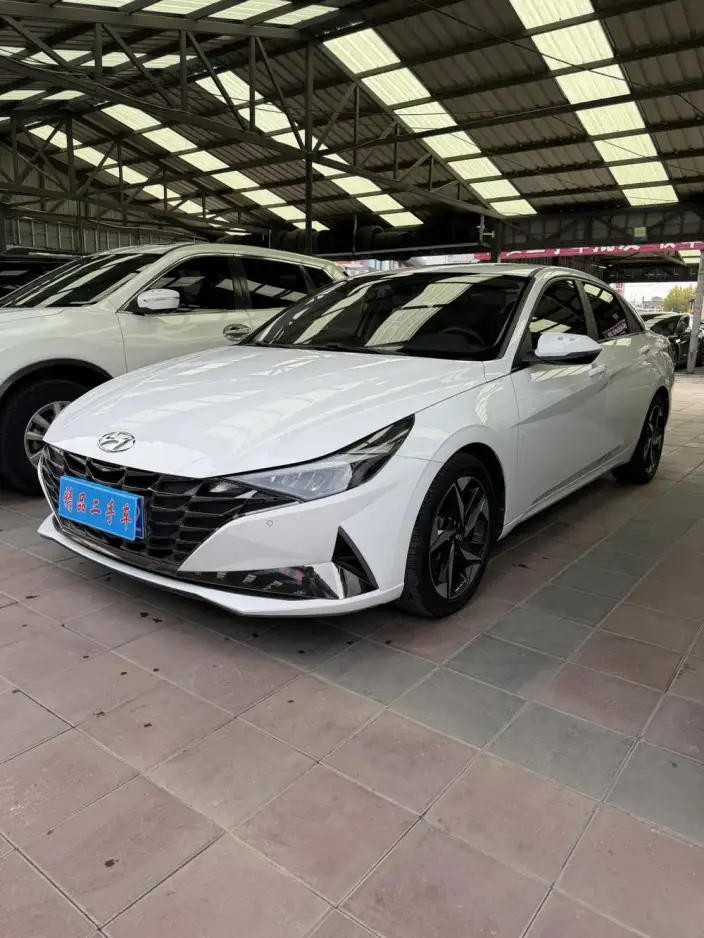 Hyundai Ioniq 2022 Model 1.5L CVT LUX Premium Edition – фото 1