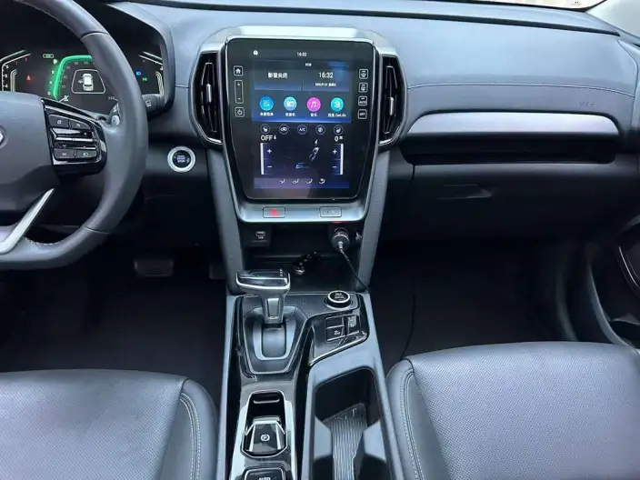 Hyundai ix35 2021 Model 240T GDi DCT 2WD Leading version GLS – фото 8