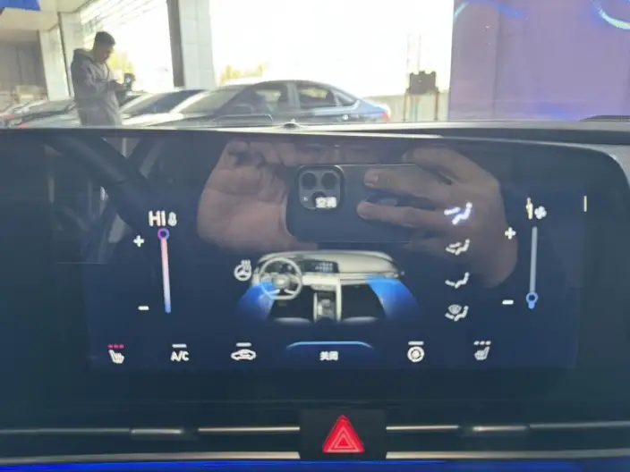 Hyundai Ioniq 2022 Model 1.5L CVT LUX Premium Edition – фото 8