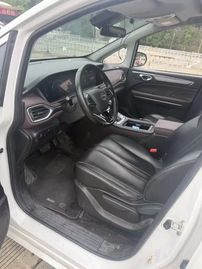 GAC Trumpchi M6 2021 Model 270T Automatic Deluxe Edition 7 seat – фото 10