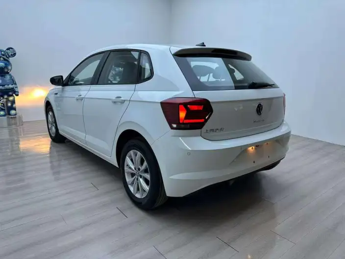 Polo 2023 Model Plus 1.5L Automatic Colorful Technology Version – фото 4