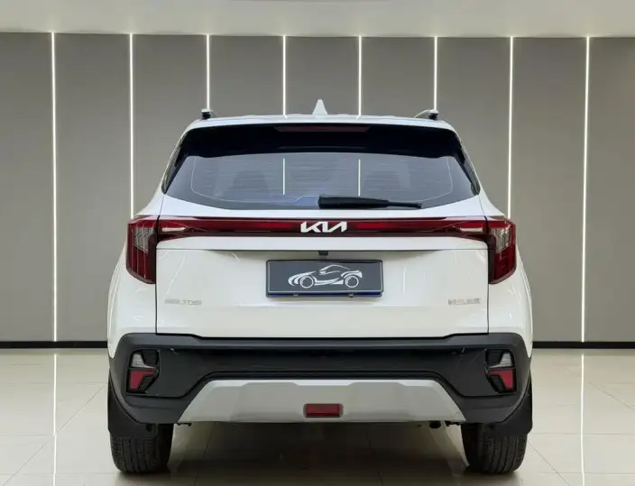 Kia Seltos 2023 Model 1.5L IVT Deluxe Edition – фото 5