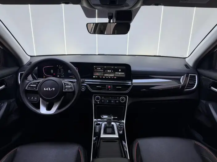 Kia Seltos 2023 Model 1.5L IVT Deluxe Edition – фото 9