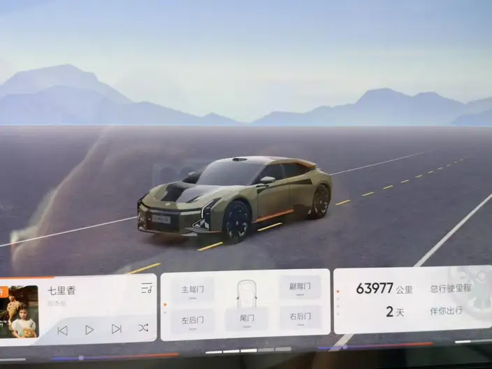 HiPhi Z 2023 Model 5 seat Edition – фото 9