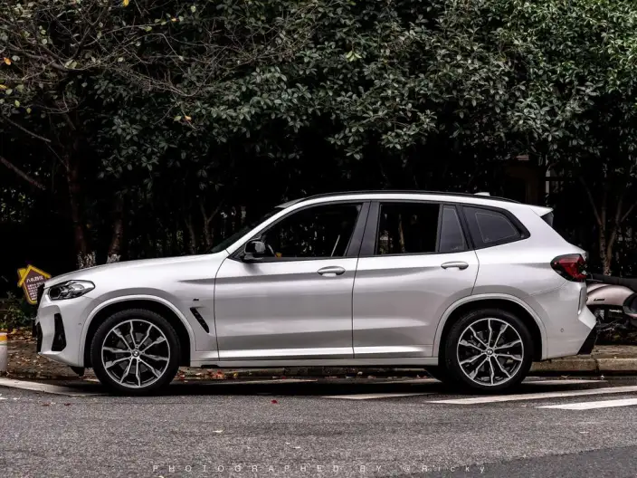 BMW X3 2023 Model xDrive30i Leading Model M Night Set – фото 2