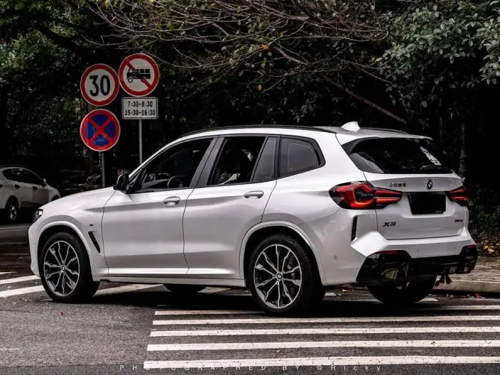 BMW X3 2023 Model xDrive30i Leading Model M Night Set – фото 3