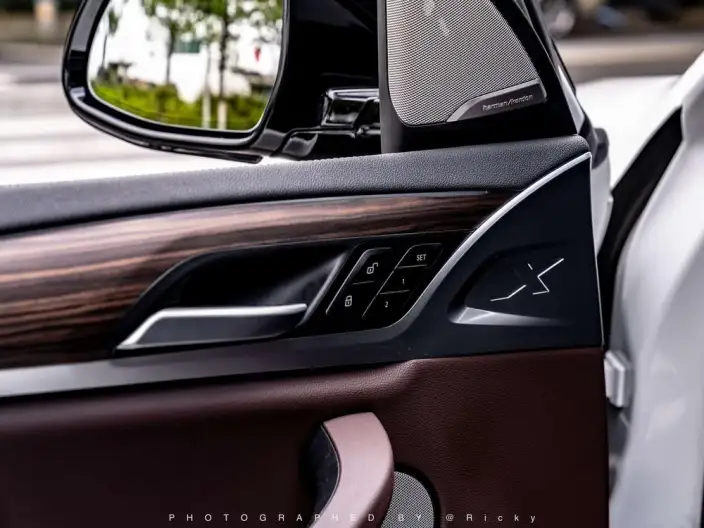 BMW X3 2023 Model xDrive30i Leading Model M Night Set – фото 4