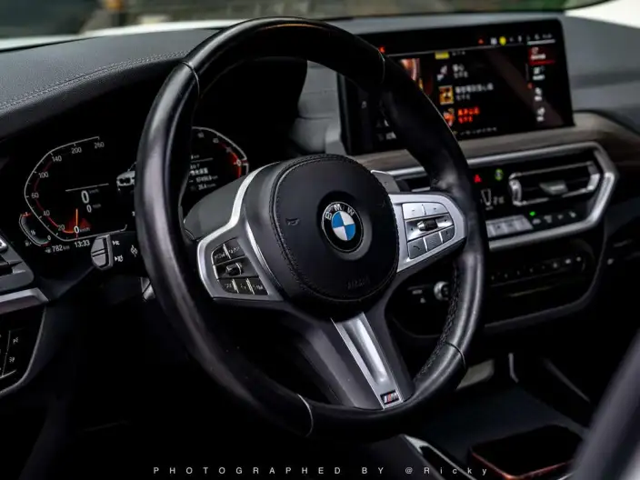 BMW X3 2023 Model xDrive30i Leading Model M Night Set – фото 9