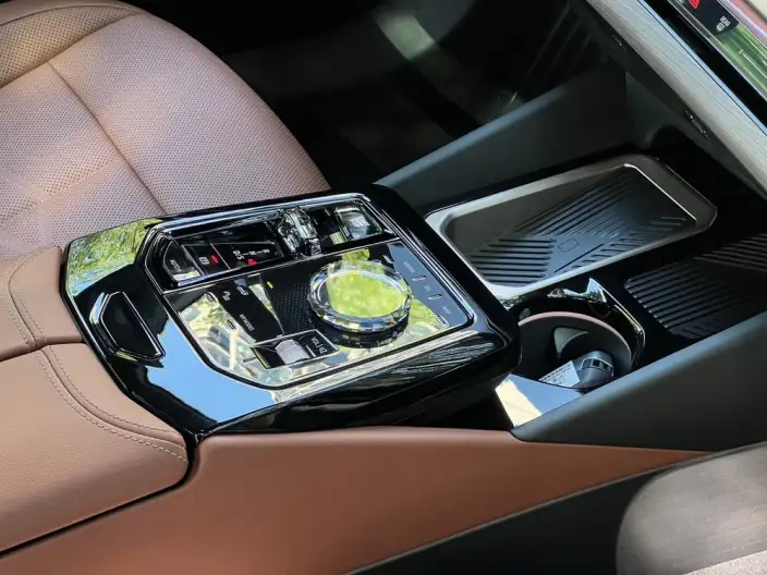 BMW 5 Series 2025 Model 530Li Exclusive Model Luxury Set – фото 8