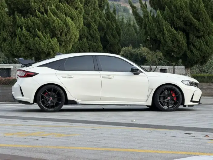 Honda Civic Imported 2023 Model 420TURBO TYPE R – фото 7