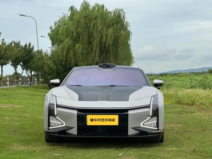 HiPhi Z 2023 Model 5 seat Edition – фото 2
