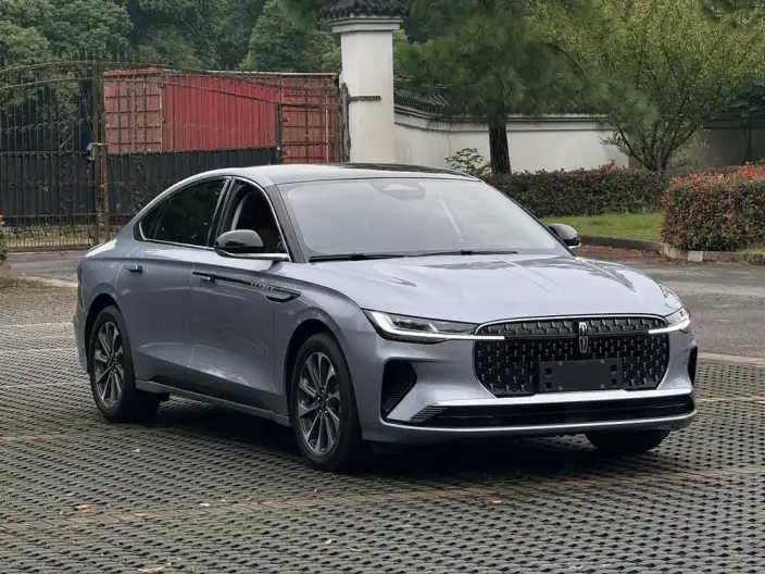Lincoln Z 2024 Model 2.0T Zun Shang Edition