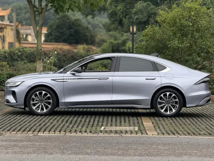 Lincoln Z 2024 Model 2.0T Zun Shang Edition