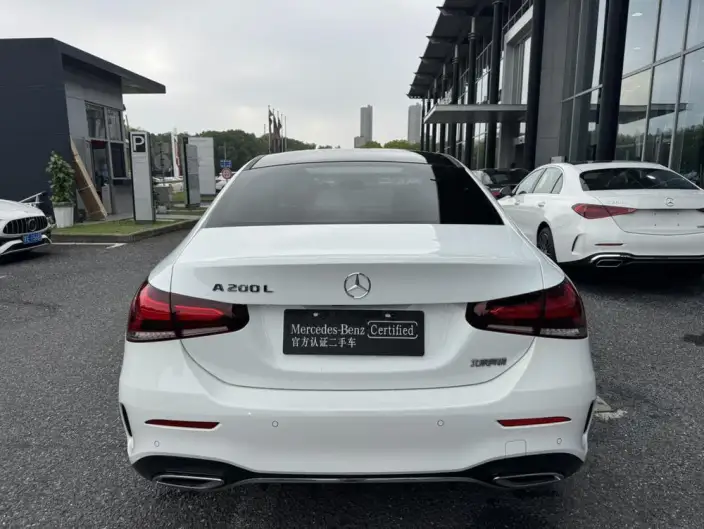Mercedes-Benz A-class 2023 Model A 200 L Sports sedan Fashion Edition – фото 6