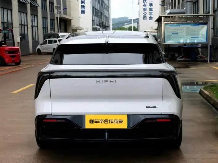 HiPhi HiPhi Y 2023 Model 765km Ultimate Edition – фото 6