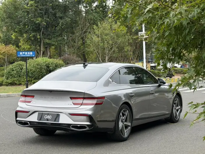 Genesis G80 2024 Model 2.5T 4WD Deluxe Edition – фото 7