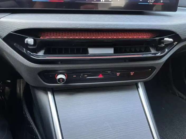 BMW 4 Series 2024 Model 425i M Sports Set – фото 5