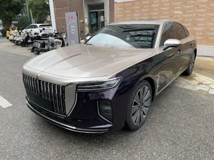 HONGQI H9 2025 Model 2.0T Flag Xiang Luxury Business Edition