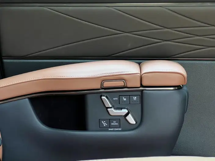 Elfa 2023 Model 2.5L Intelligent Hybrid 4WD Premium – фото 7
