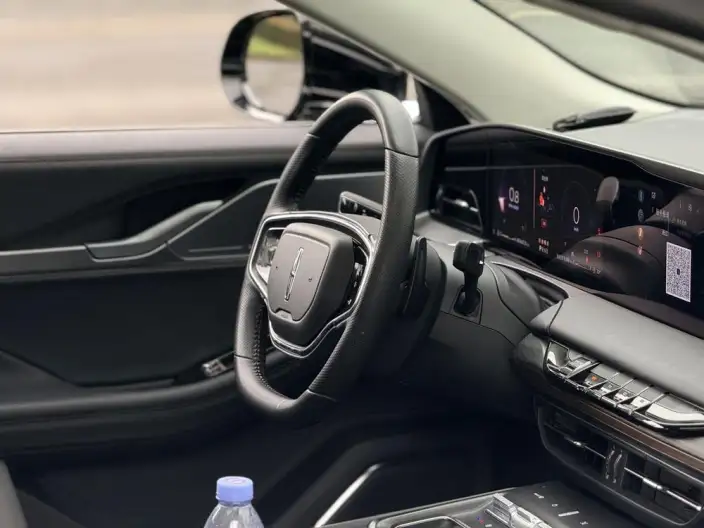 Lincoln Z 2024 Model 2.0T Zun Shang Edition – фото 9