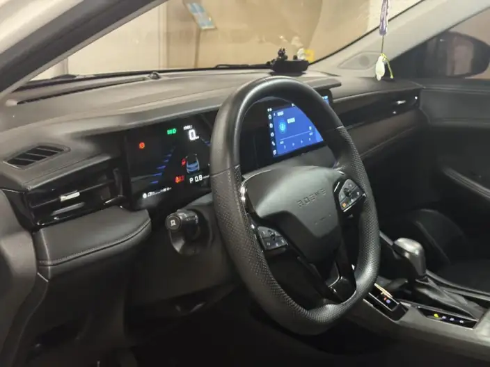 Roewe i5 2024 Model 1.5L CVT Zunrong Edition – фото 7