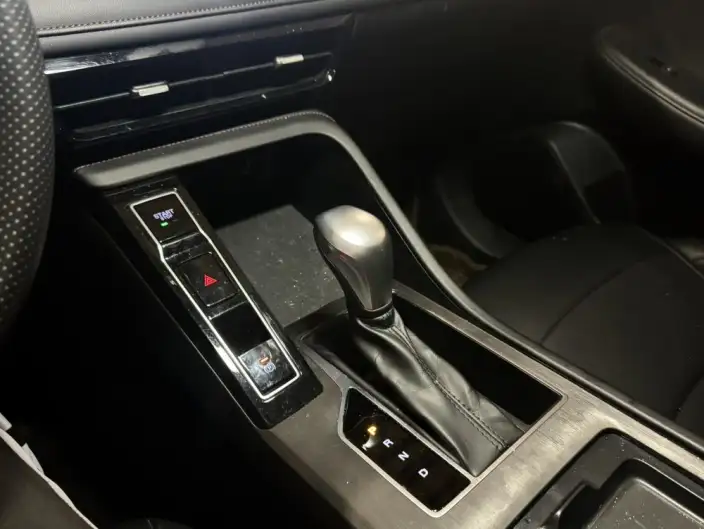 Roewe i5 2024 Model 1.5L CVT Zunrong Edition – фото 8