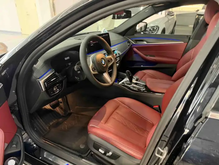BMW 5 Series 2022 Model 530Li Leading Model M Sports Set – фото 8