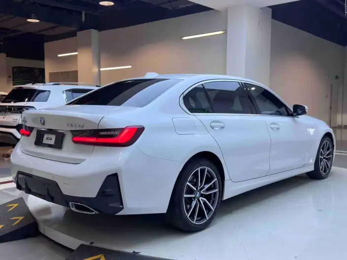 BMW 3 Series 2023 Model 320Li M Sports Set – фото 7
